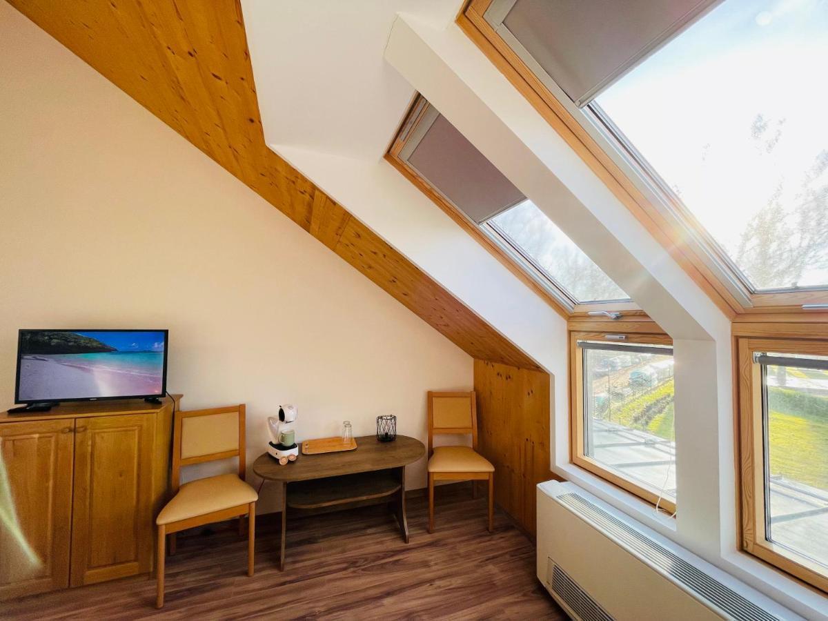Fisher'S Deluxe Apartments 巴拉顿菲赖德 外观 照片